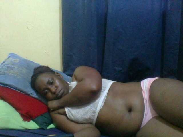 naughty-slender live cam on BongaCams