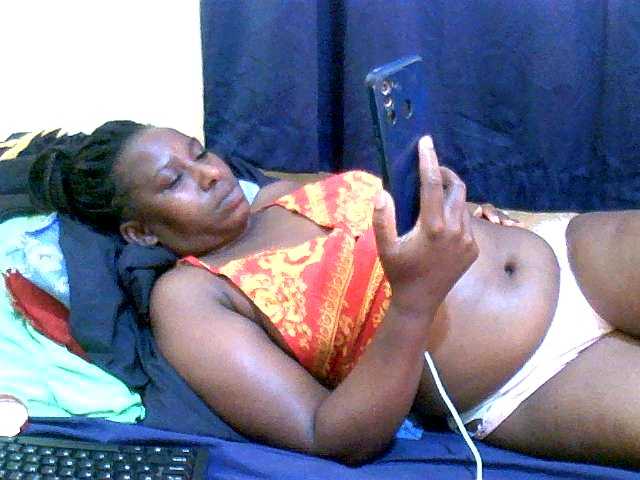 naughty-slender live cam on BongaCams