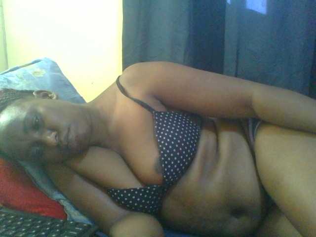 naughty-slender live cam on BongaCams