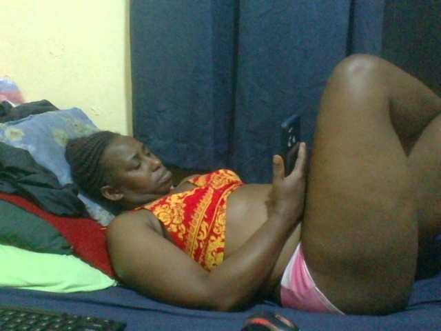naughty-slender live cam on BongaCams