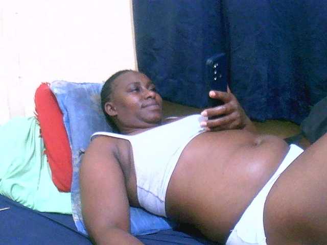 naughty-slender live cam on BongaCams