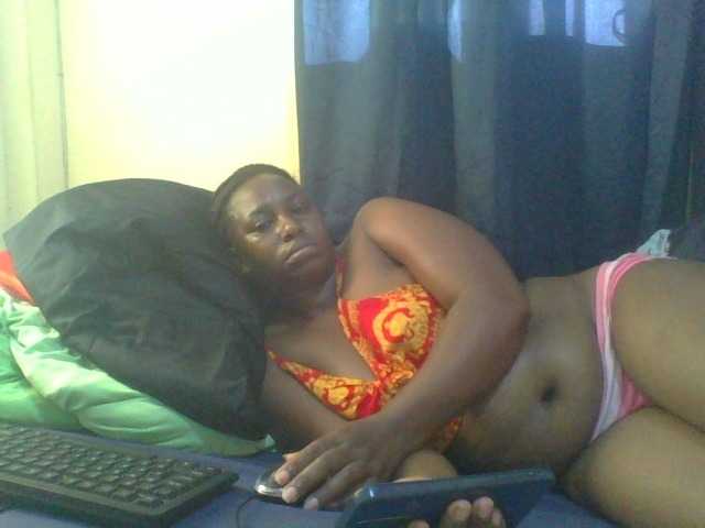 naughty-slender live cam on BongaCams