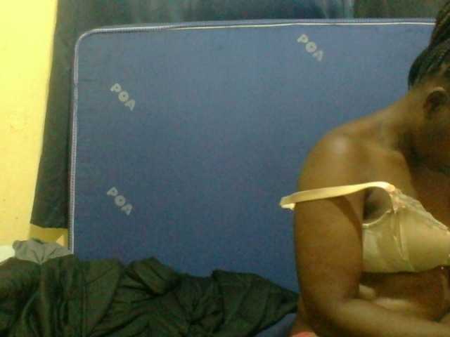 naughty-slender live cam on BongaCams