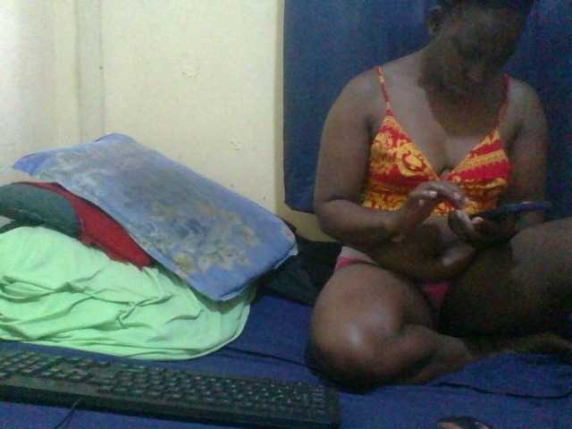 naughty-slender live cam on BongaCams
