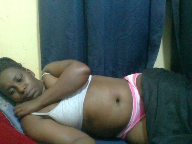 naughty-slender live cam on BongaCams