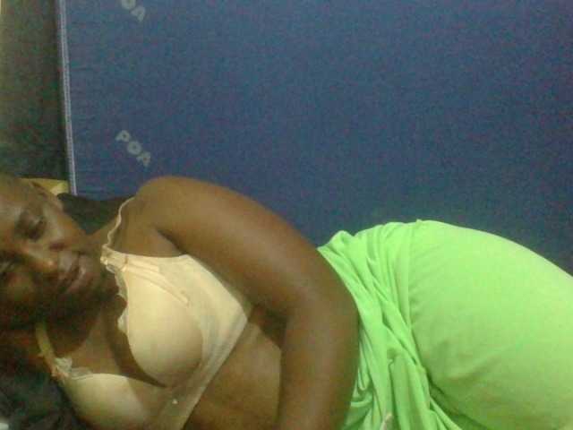 naughty-slender live cam on BongaCams