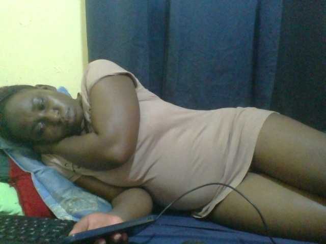 naughty-slender live cam on BongaCams