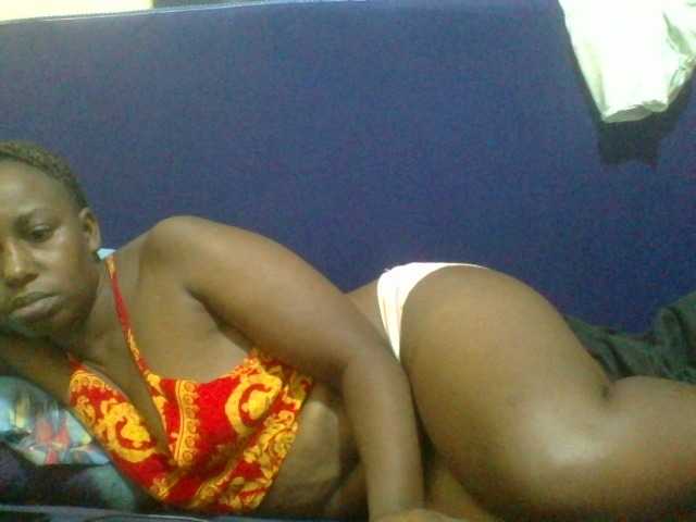 le modèle naughty-slender est en webcam porno dans un show sur le site bongacams, il possède les tags suivants: Ebony,Brunette,Trimmed