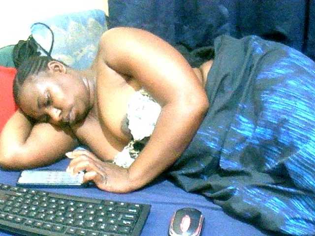 naughty-slender live cam preview