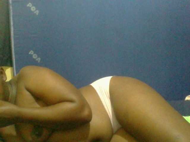 naughty-slender live cam on BongaCams