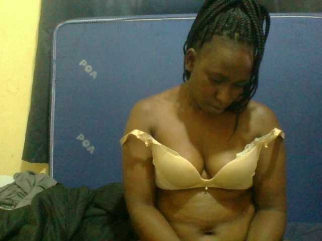 naughty-slender live cam on BongaCams