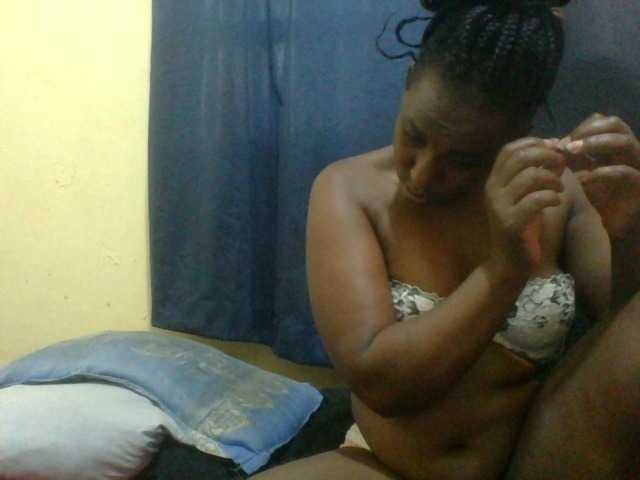 naughty-slender live cam on BongaCams