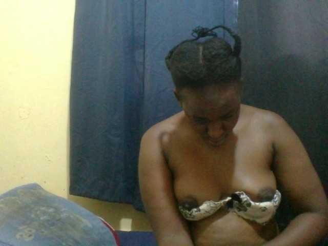 naughty-slender live cam on BongaCams