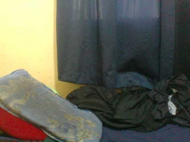 naughty-slender live webcam show