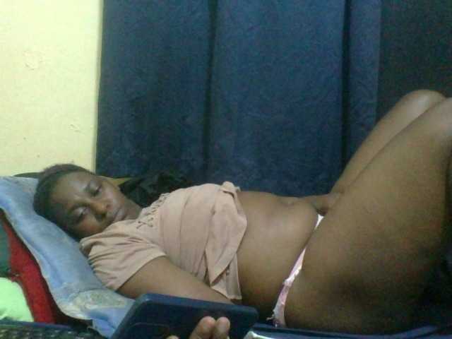 naughty-slender live cam on BongaCams
