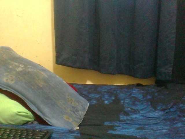 naughty-slender live webcam show