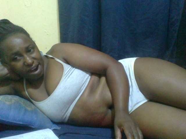 naughty-slender live cam on BongaCams