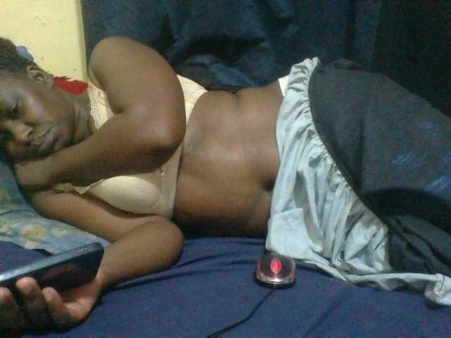 naughty-slender live cam on BongaCams