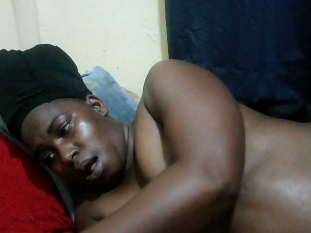naughty-slender live cam on BongaCams