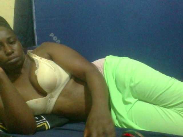 naughty-slender live cam on BongaCams