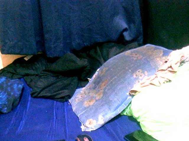 naughty-slender live cam on BongaCams