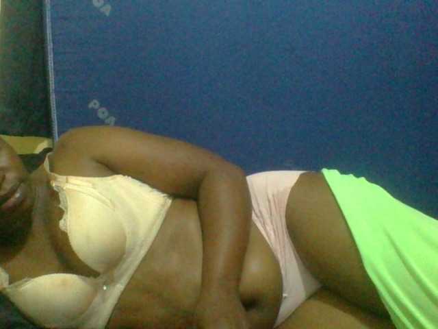 naughty-slender live cam on BongaCams