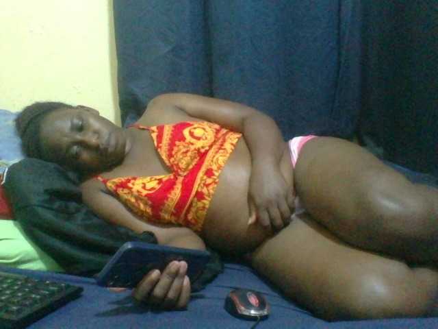 naughty-slender live cam on BongaCams