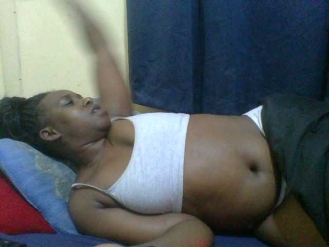 naughty-slender live cam on BongaCams