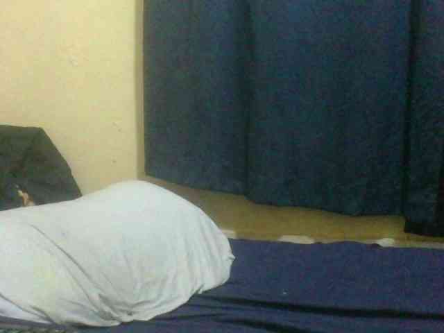 naughty-slender webcam