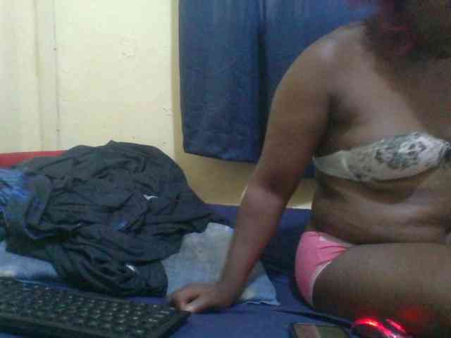 naughty-slender webcam