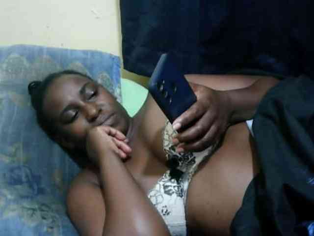 naughty-slender webcam