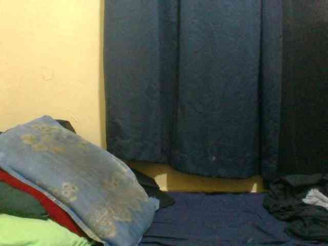naughty-slender webcam
