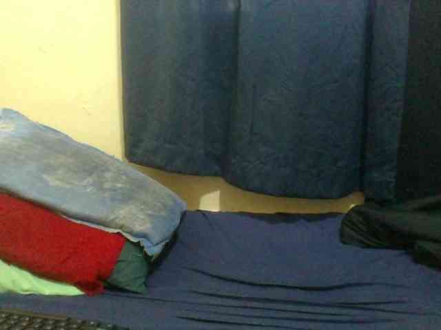 naughty-slender webcam