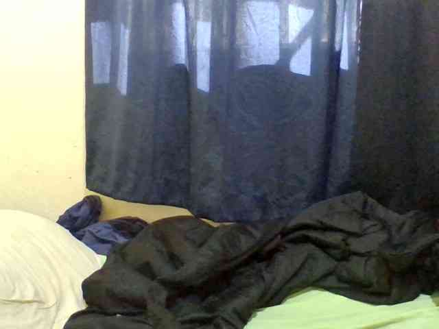 naughty-slender webcam