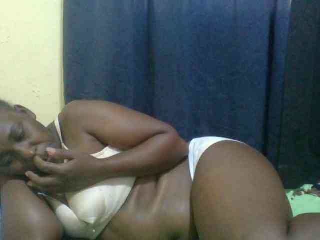 naughty-slender Live Webcam on BongaCams