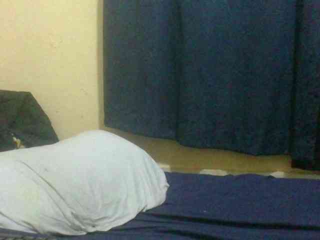 naughty-slender webcam