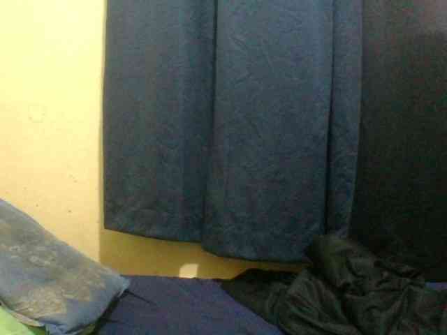 naughty-slender webcam