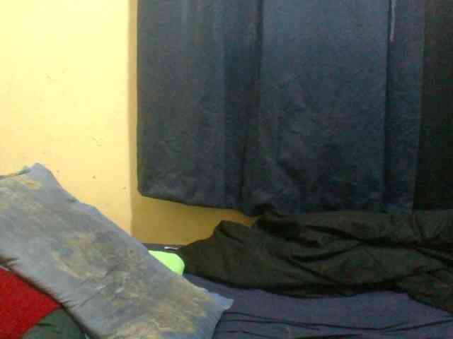 naughty-slender webcam