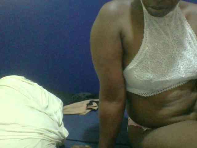 naughty-slender webcam