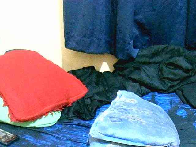 naughty-slender webcam