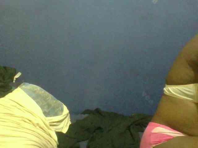 naughty-slender webcam