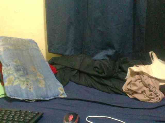 naughty-slender webcam