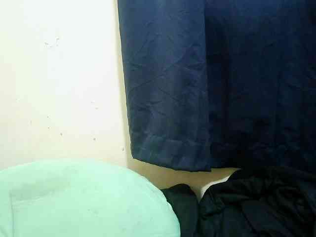 naughty-slender webcam
