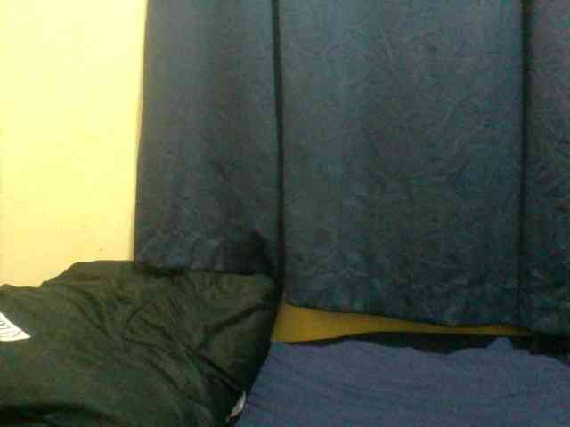 naughty-slender webcam