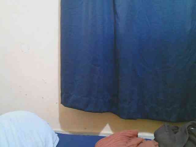 naughty-slender webcam