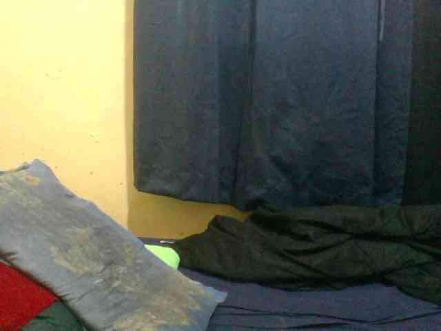 naughty-slender webcam