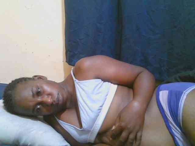 naughty-slender Live Webcam on BongaCams