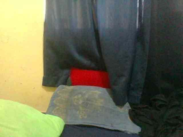 naughty-slender webcam