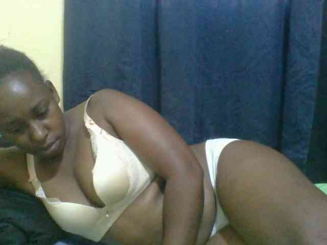 naughty-slender Live Webcam on BongaCams