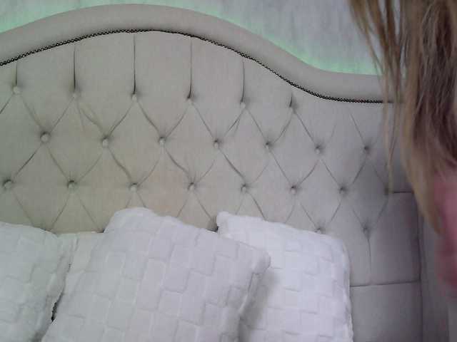 CarolSlut1985's BongaCams show and profile